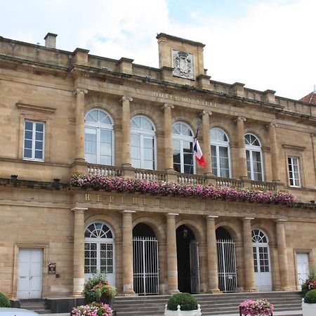 Etape Moulinoise Apartment Moulins  Exterior foto